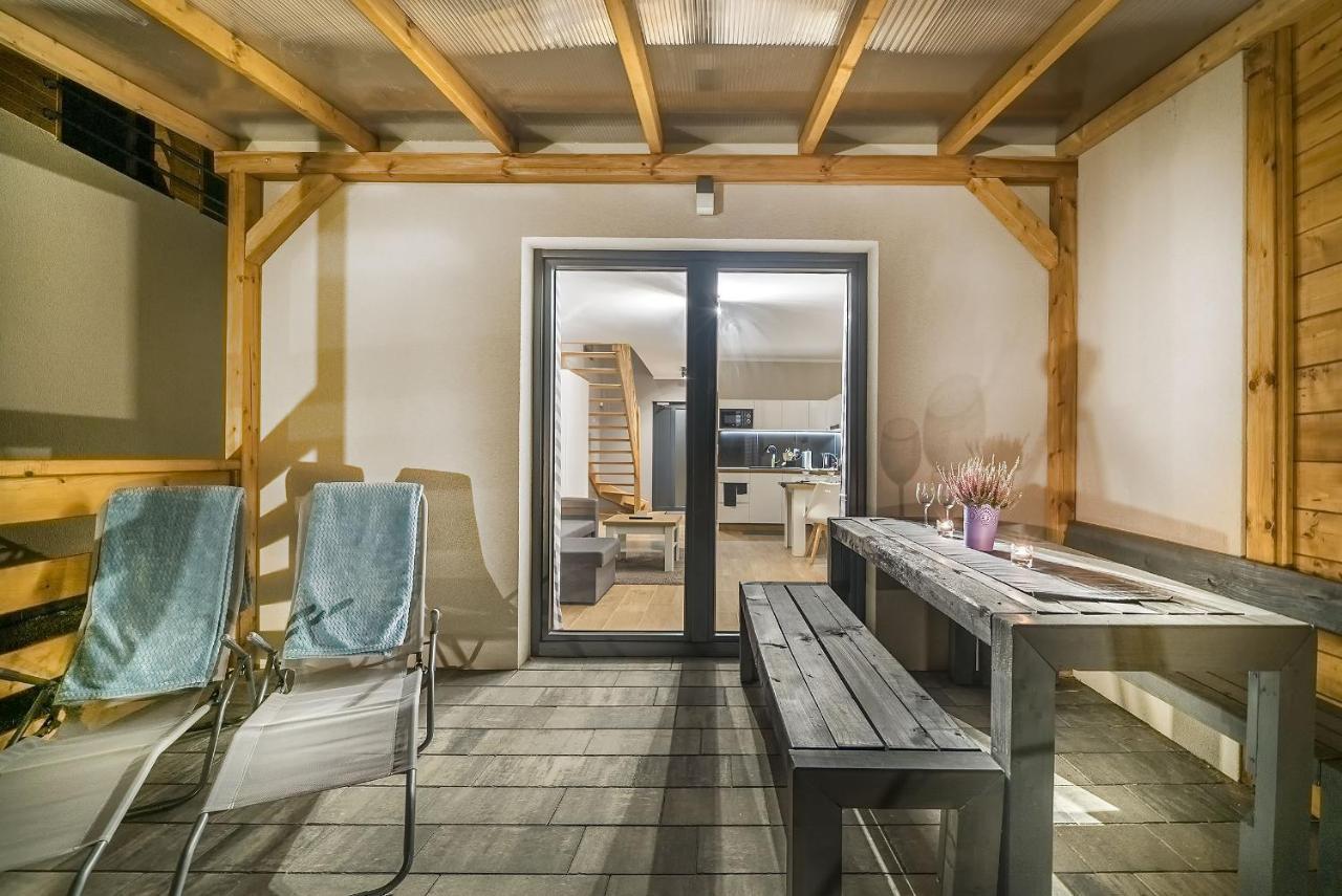 Domki Zlote Piaski Kryty Basen Sauna Jacuzzi Jastrzębia Góra Buitenkant foto