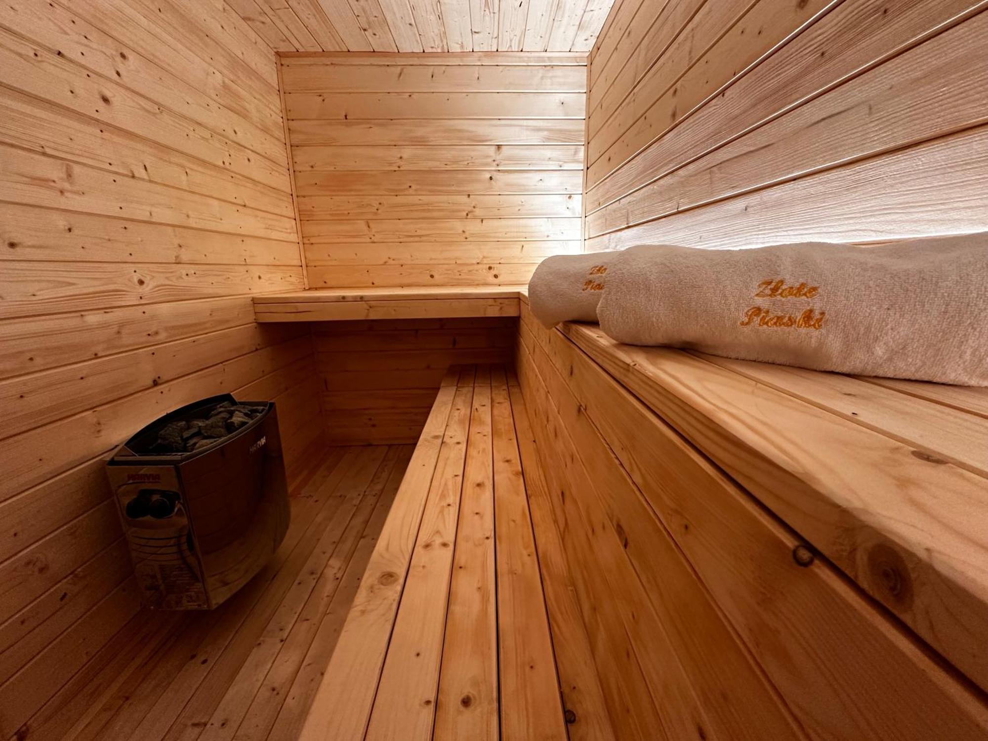 Domki Zlote Piaski Kryty Basen Sauna Jacuzzi Jastrzębia Góra Buitenkant foto