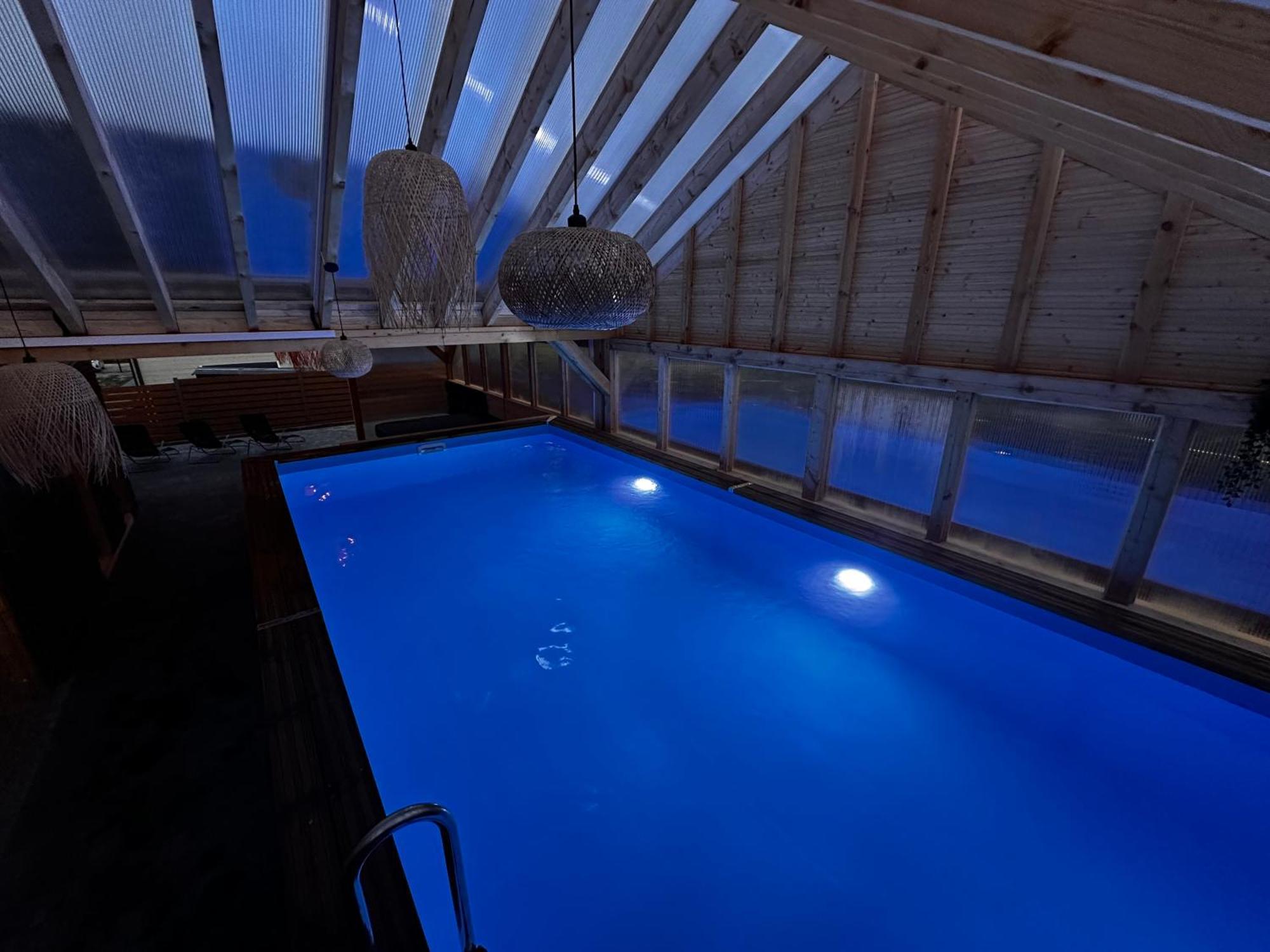 Domki Zlote Piaski Kryty Basen Sauna Jacuzzi Jastrzębia Góra Buitenkant foto